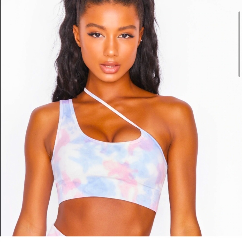 Bo Tee asymmetrical pastel tie dye sports bra high impact EUC